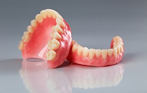 A pair of removable dentures